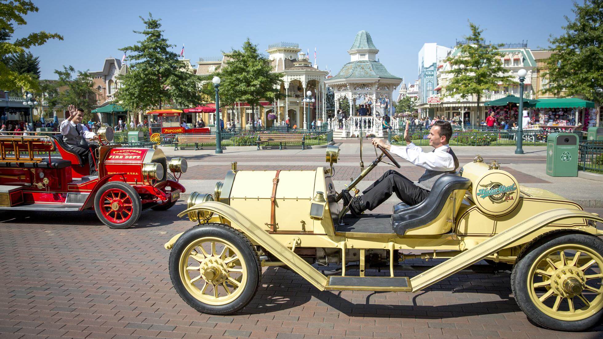 Main street vehicles, Parque Disneyland