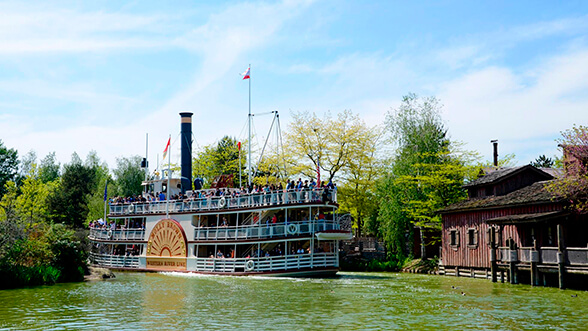 Atracción Thunder mesa riverboat landing, Parque Disneyland