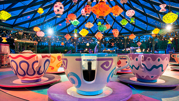 Atracción Mad Hatter's Tea Cups, Parque Disneyland