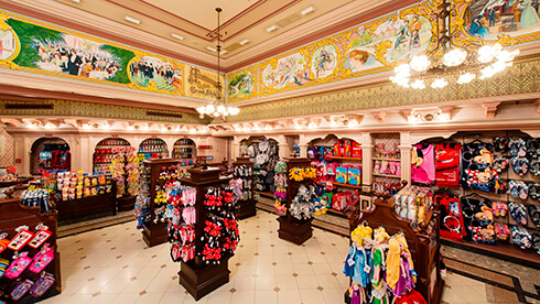 Plaza East Boutique: ¡Descubre esta maravillosa tienda en Main Street U.S.A.!